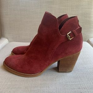 Crimson sueded leather Sam Edelman booties, size 8 1/2